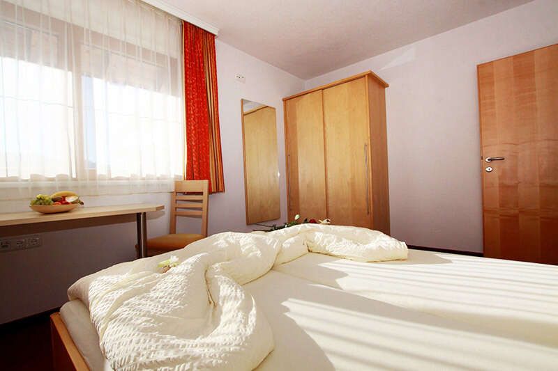 Apartment 4 mit Doppelbettzimmer im Apart Bergkristall