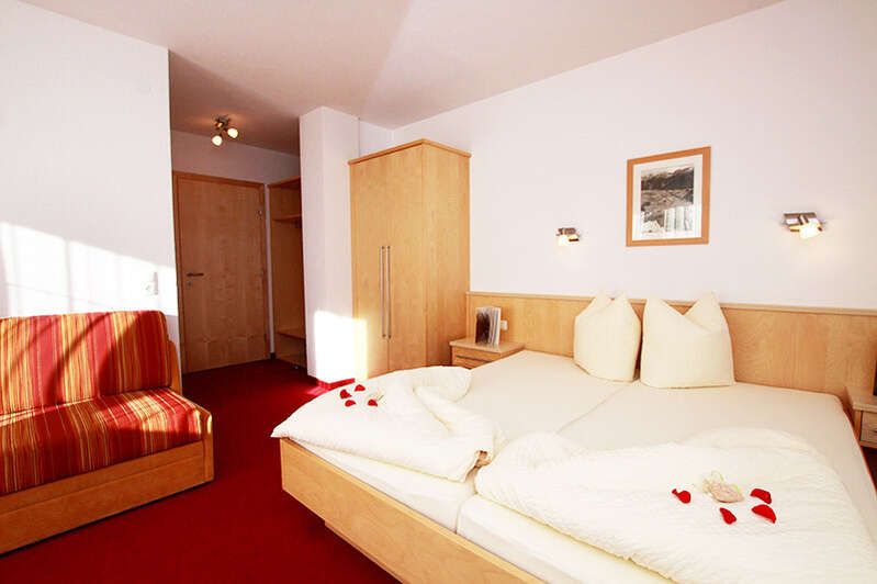 Apartment 2 mit Schlafzimmer im Apart Bergkristall Serfaus