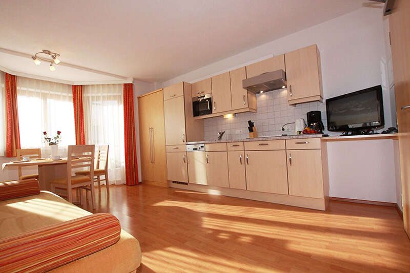 Apartment 4 mit Küche im Apart Bergkristall in Serfaus
